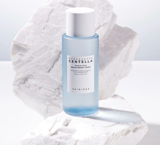 SKIN1004 - Madagascar Centella Hyalu-Cica Brightening Toner 30ml 